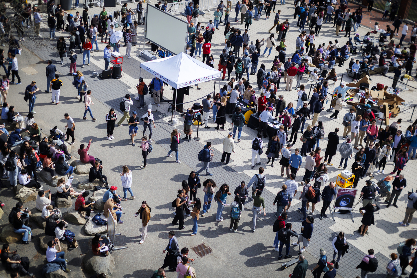 A group of people on the Science Center Plaza.